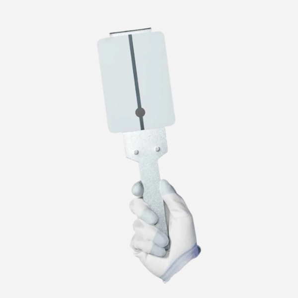 Farbmusterbleche mit Handmagnethalter